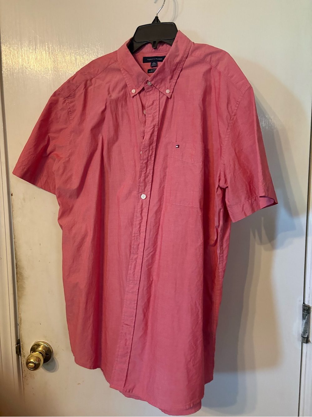 Tommy Hilfiger Men’s Short Sleeve Button-Down 100% Cotton Red
